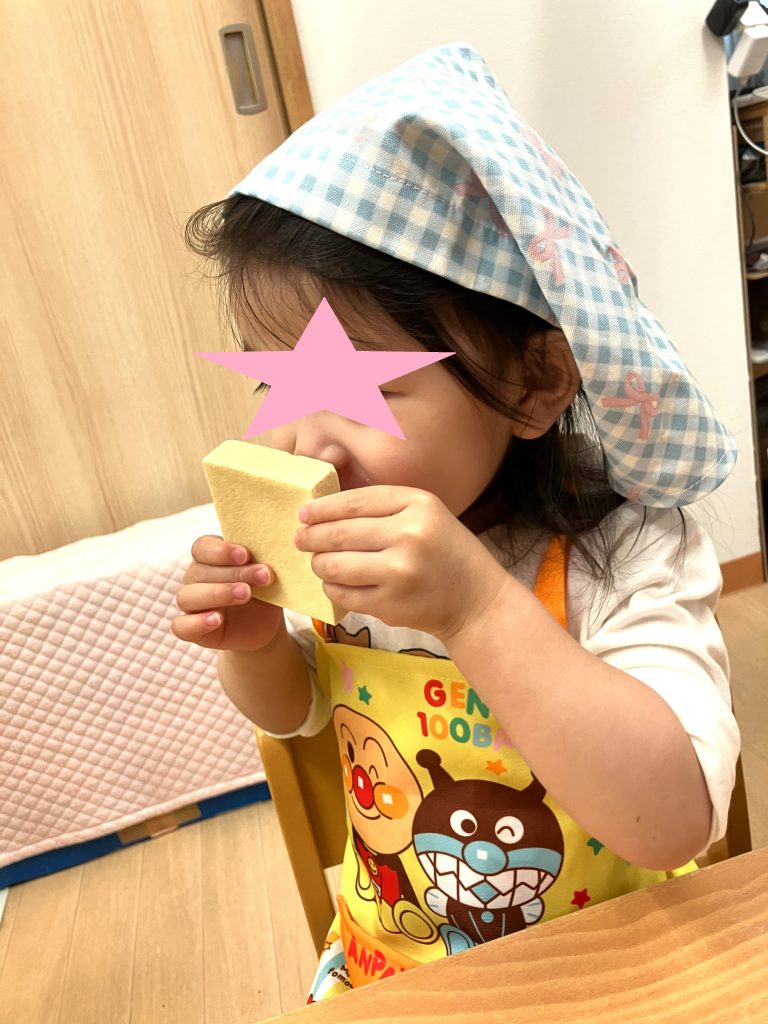 ２歳児のクッキング活動